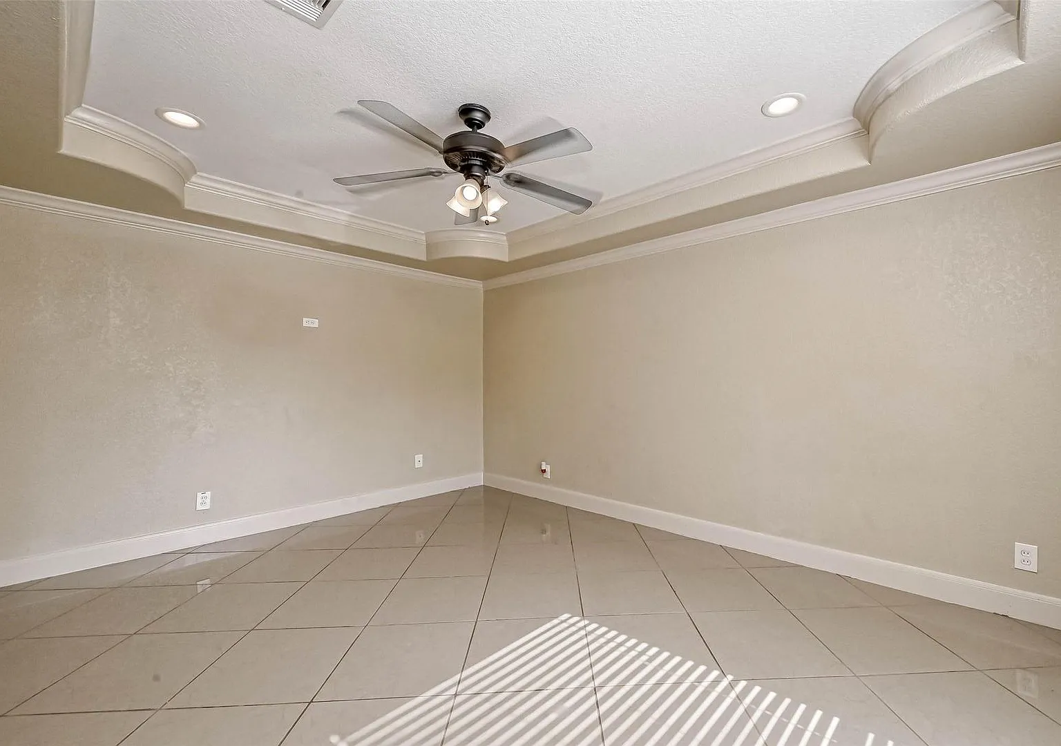 4126 Brookston St — Photo 3