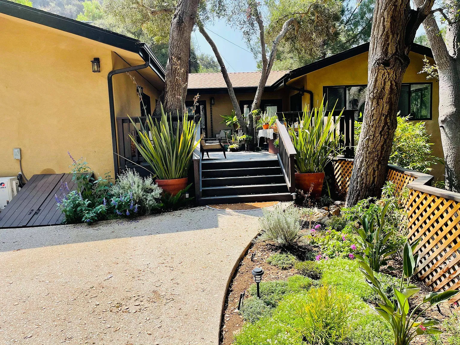932 Old Topanga Canyon Rd — Photo 1