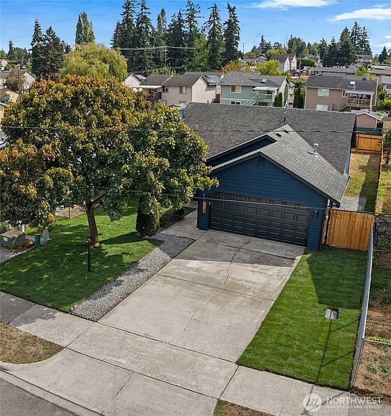 2nd image of 1418 E 59th Street