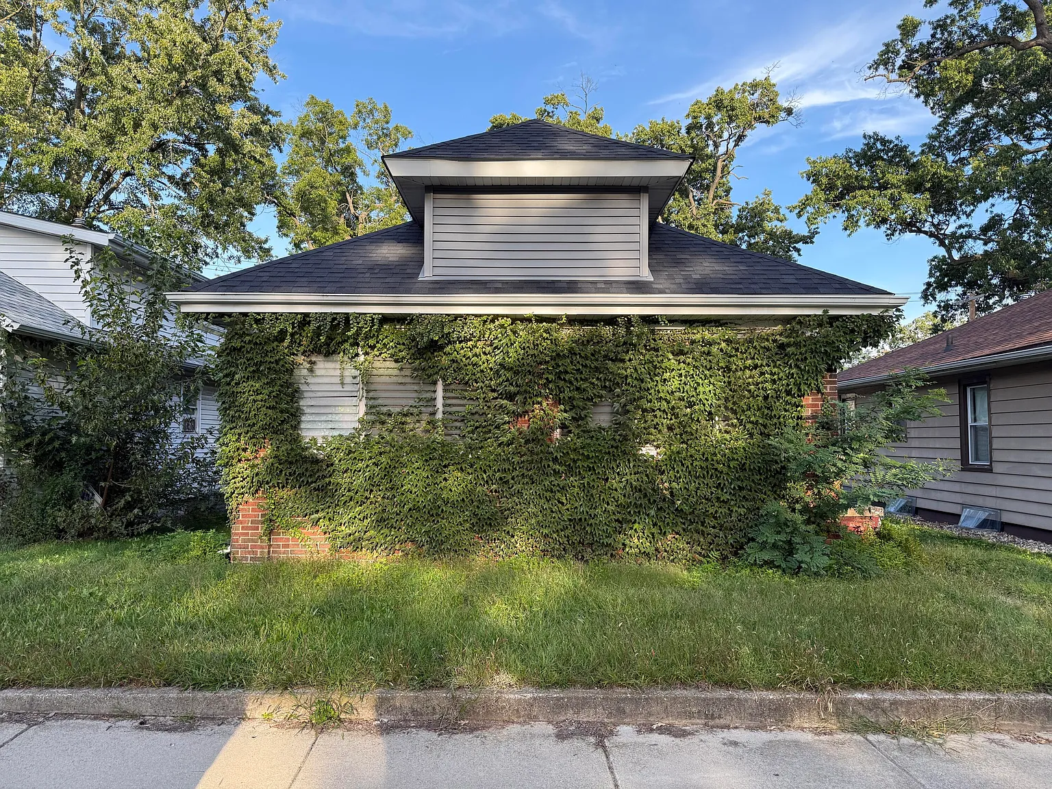 506 Jackson St photo 1
