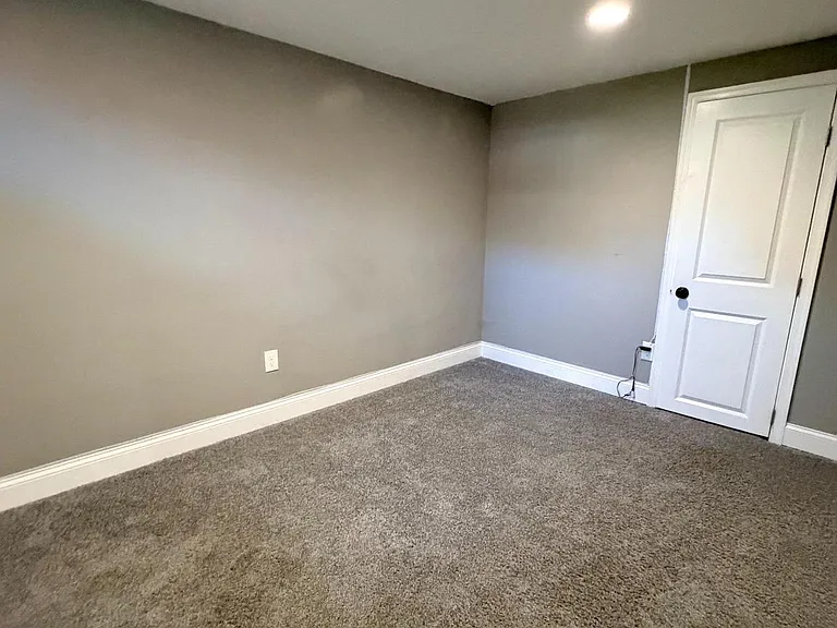 7058 Eastbrook Ave — Photo 5
