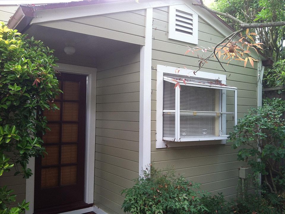 1st image of 319 Pleasant St #319.5