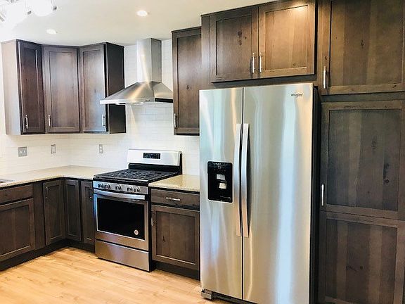3rd image of 7700 Magnolia Bnd #121