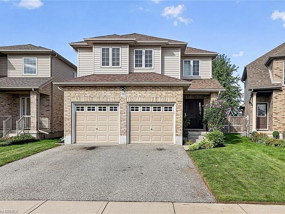 3rd image of 783 Frontenac Cres