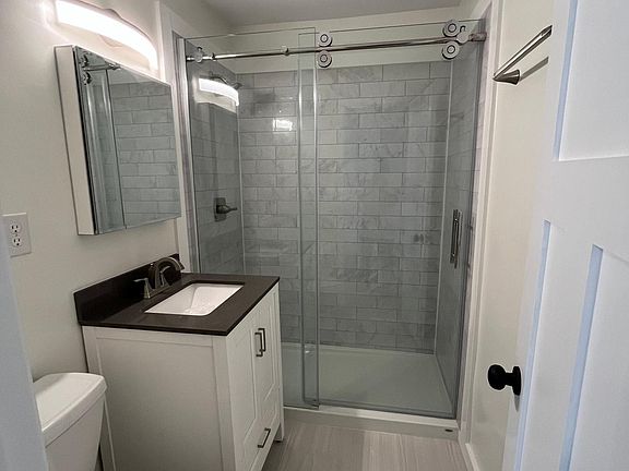 bathroom off bedroom 1