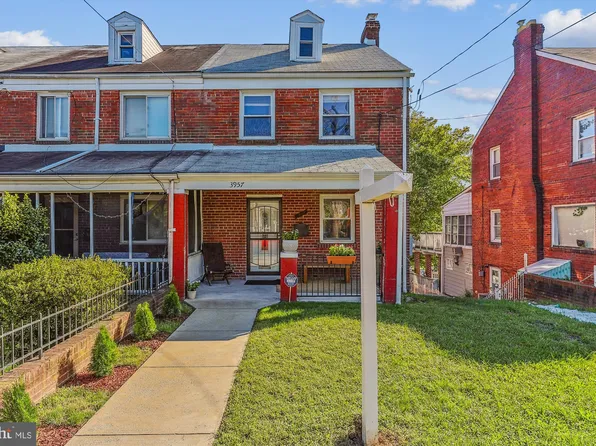 3957 Ames St NE, Washington, DC 20019