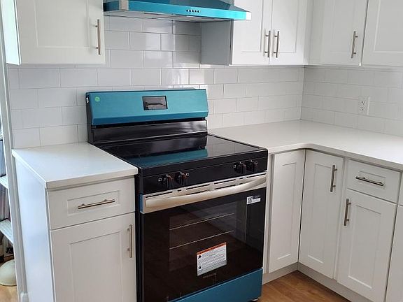 2nd image of 220 France St #2
