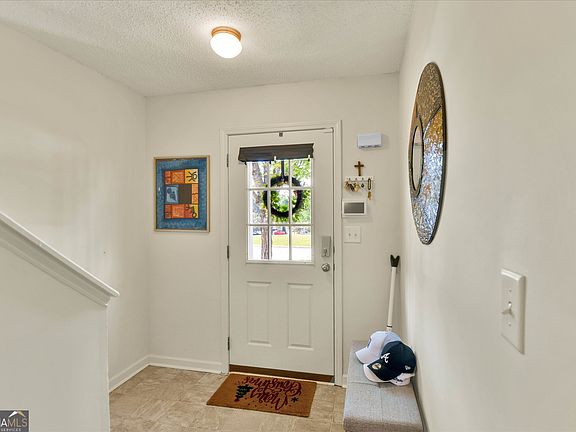 4th image of 749 Outlook Way