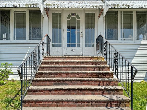 5th image of 62 Fountain St