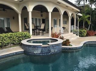 516 Coconut Isle Dr, Fort Lauderdale, FL 33301