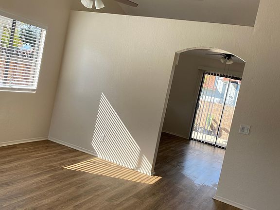 4th image of 1422 Coral Tree Ln