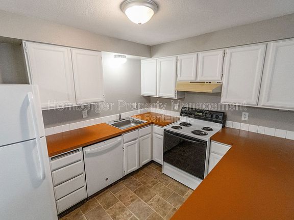 2nd image of 3203 N Smith St Unit 10