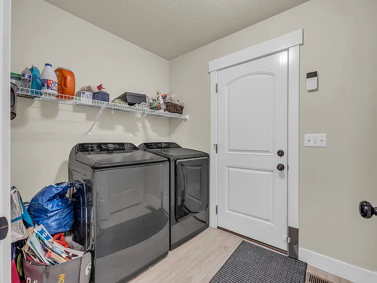 11176 S Shilling Ave — Photo 7