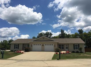 1310 & 1312 Villa Verde Dr, Greenville, IL 62246