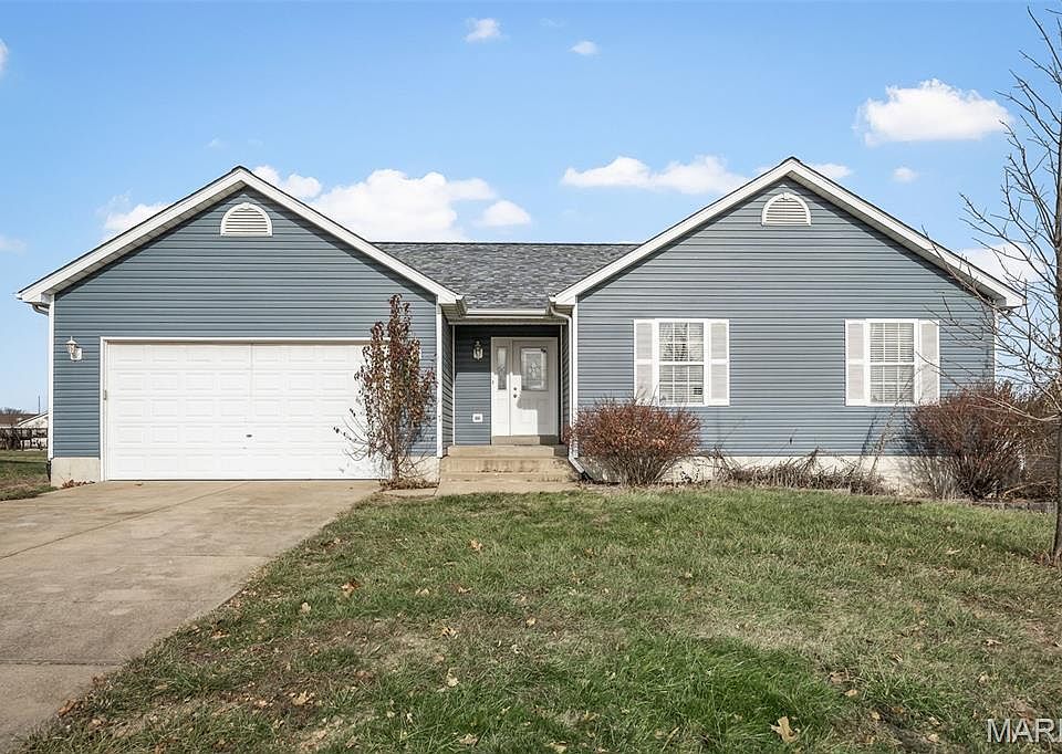 1st image of 26 Dean Wells Ct