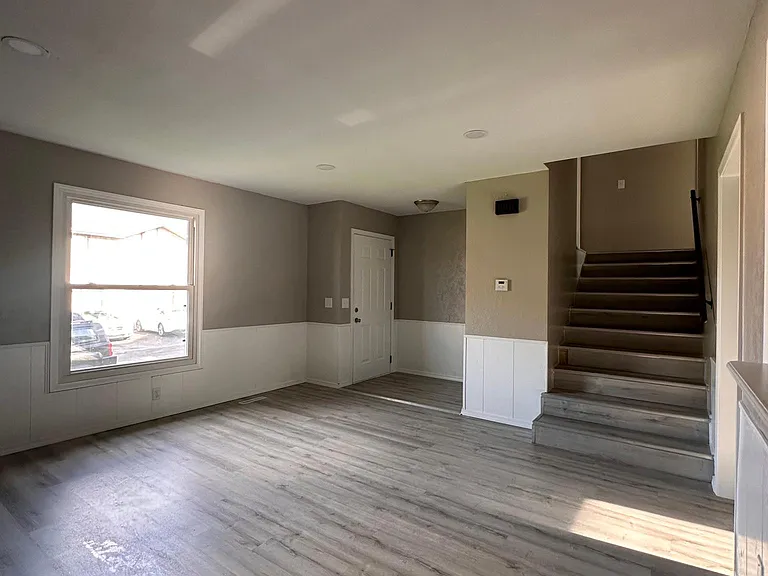 3017 W Roxbury St — Photo 5