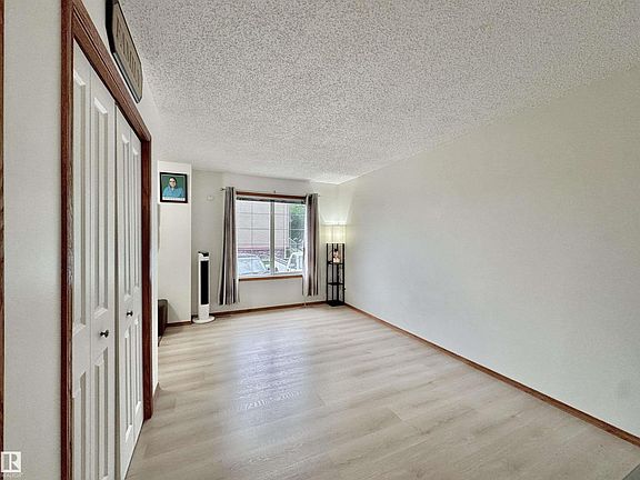 5th image of 320 Spruce Ridge Rd
