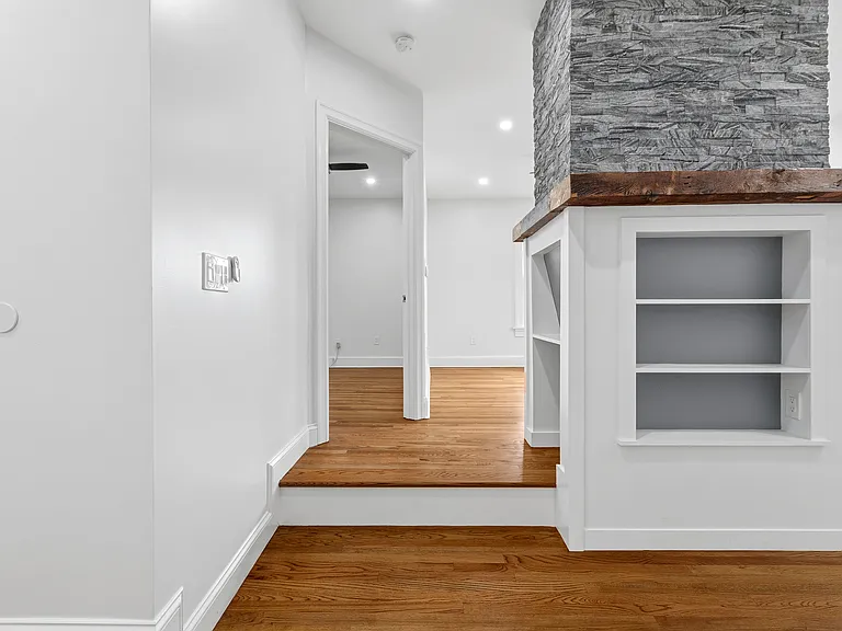 56 S Highland Ave #D1 — Photo 5