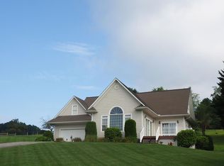 19 Lone Oak Ct, Laurel Fork, VA 24352