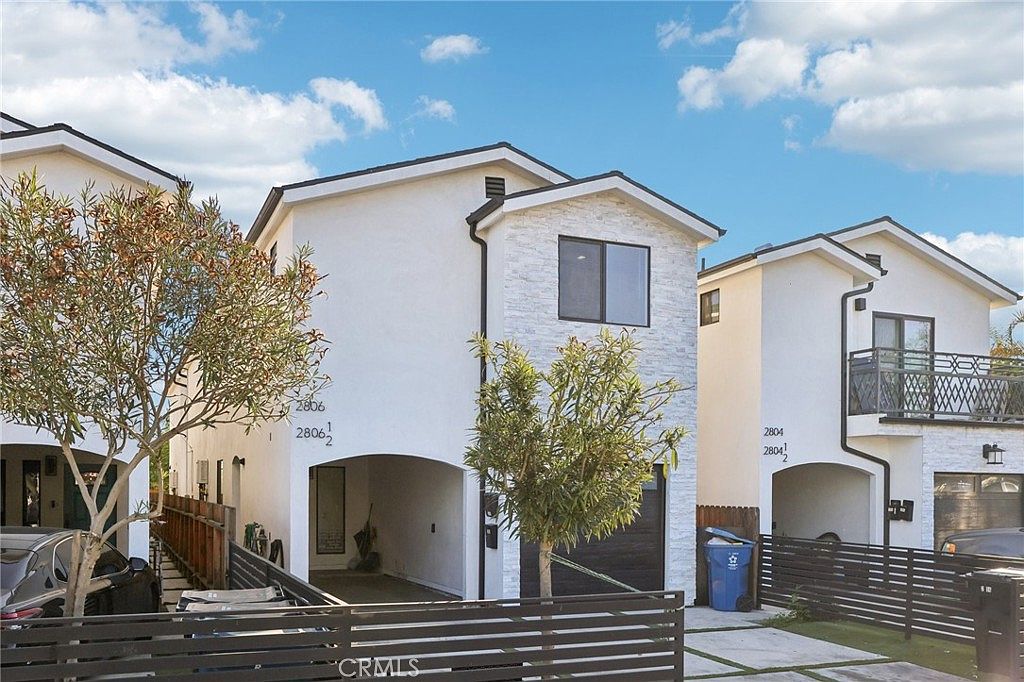 2806 Cudahy St, Huntington Park, CA 90255 | MLS #SB25115559 | Zillow