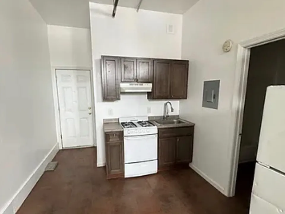 2016 Main St #1