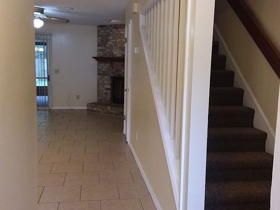 3rd image of 5862 Liska Dr