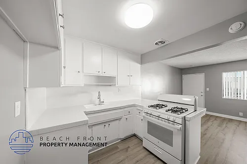 2816 W. 182nd Street Photo 1