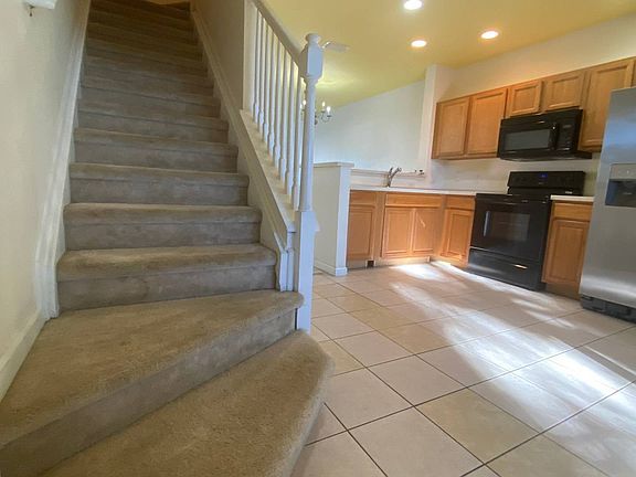 3rd image of 4421 SW 49th Ave #145