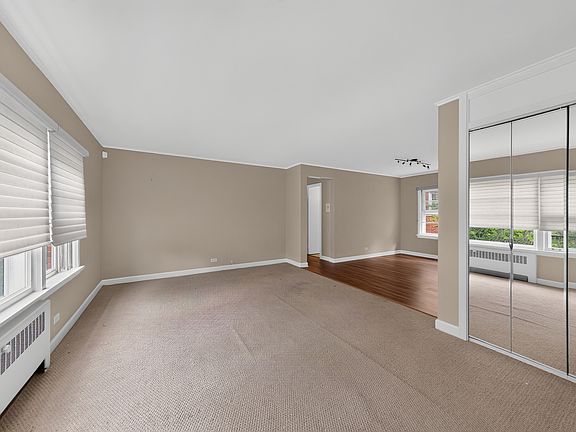 5th image of 2541 Bennett Ave APT 1