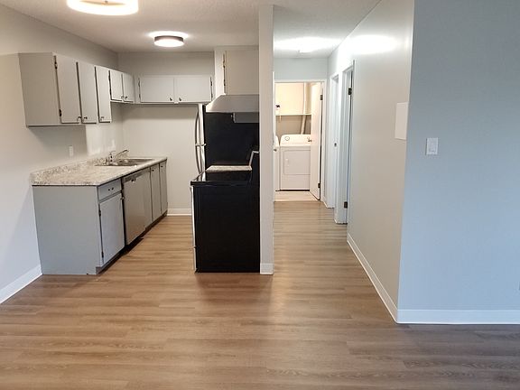 5th image of 403 Tait Ct