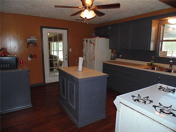 4th image of 656 County Road 113