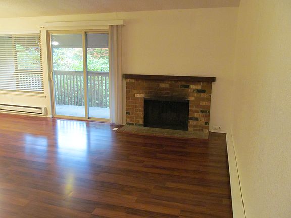 3rd image of 12602 NE 118th St Unit 2