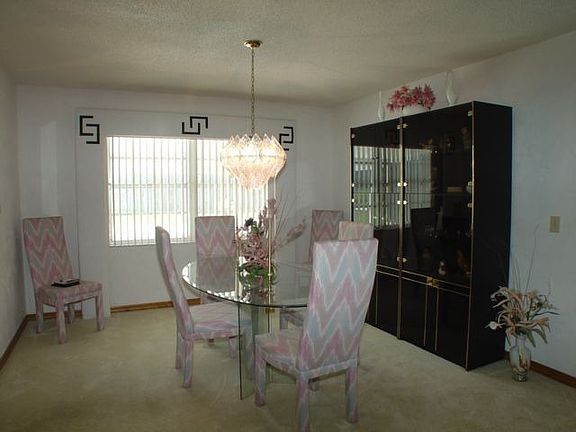 Formal Dining