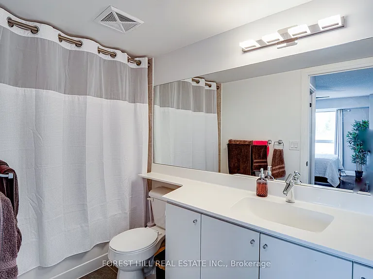 30 N Park Rd #214 — Photo 21