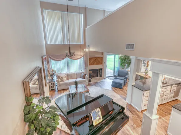 1107 Fault Line Drive #3, Horseshoe Bay, TX 78657