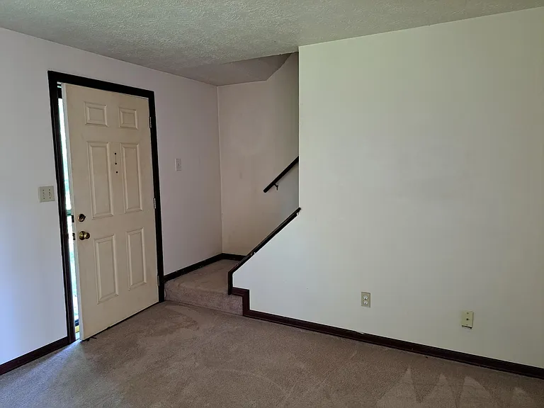 Large, comfortable living room