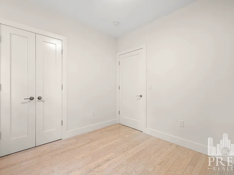 418 E 9th St #2B — Photo 6