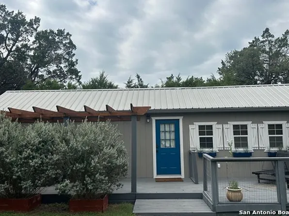 233 Walnut Grove Rd, Boerne, TX