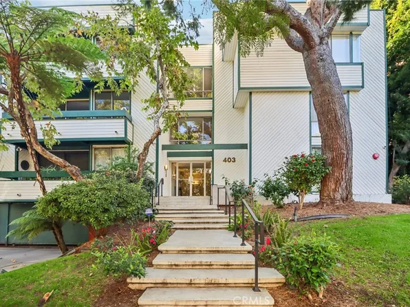 403 N Oakhurst Dr APT 204, Beverly Hills, CA 90210