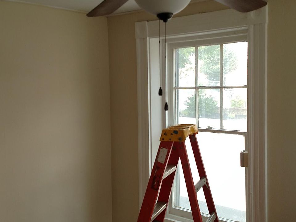 2nd image of 80 E Pomfret St