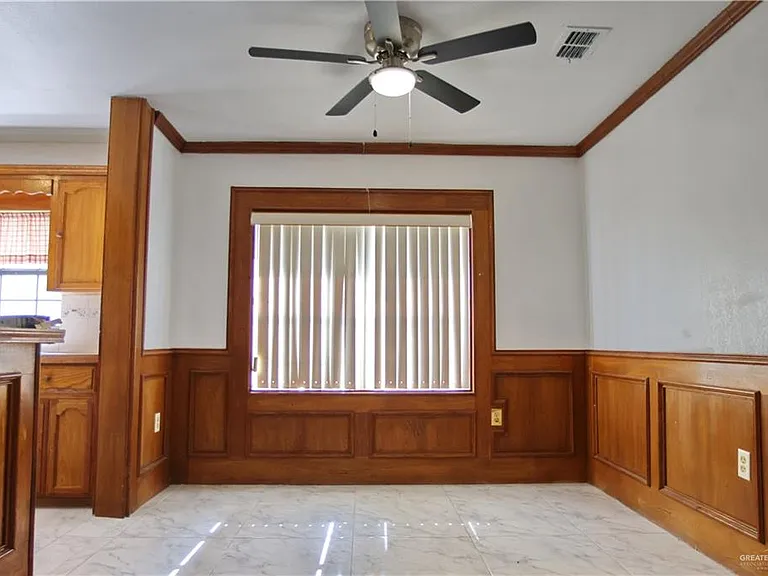 927 E Salazar St — Photo 5
