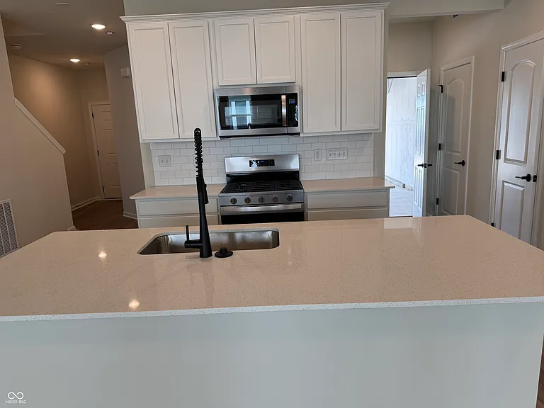 7304 Selah Ln — Photo 7