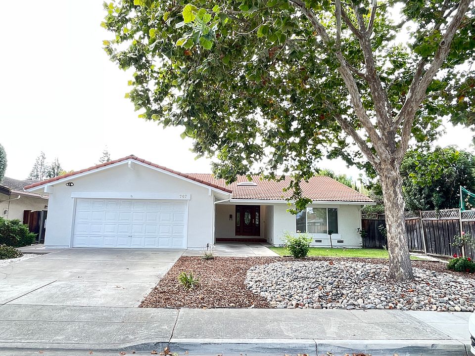1st image of 767 Privet Ct