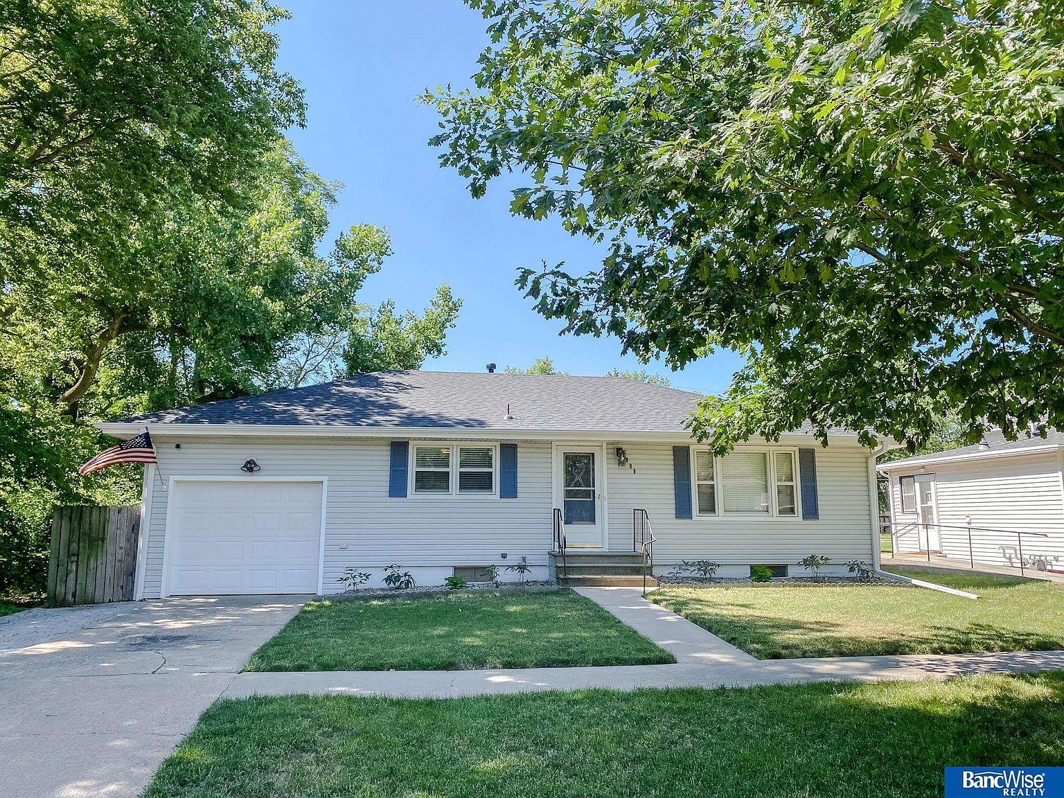 909 3rd St, Milford, NE 68405 Zillow