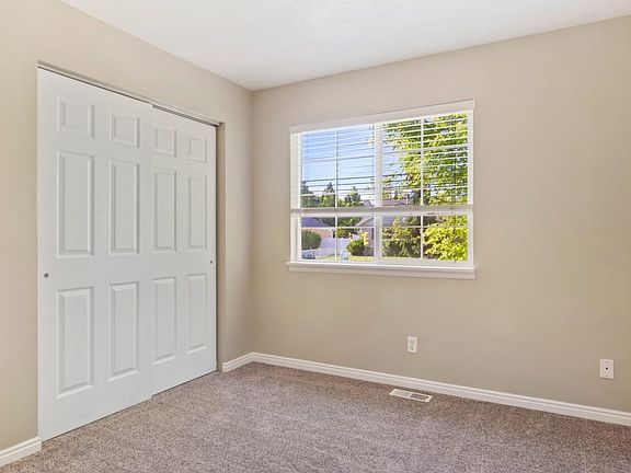 5th image of 4531 W Cambridge Dr