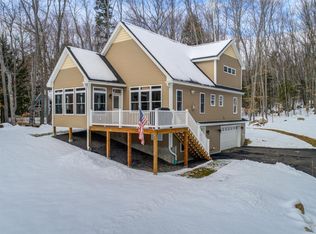 29 Sebago Rd, Raymond, ME 04071