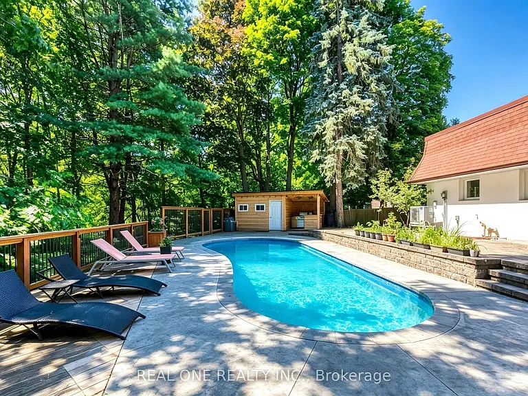 814 Calder Rd — Photo 34