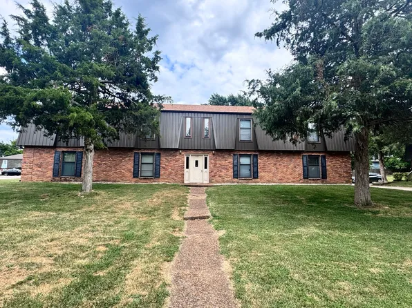 1605 Chaddsford Dr #B, Jefferson City, MO 65109
