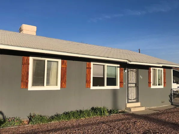 322 N Moore St, Bloomfield, NM 87413