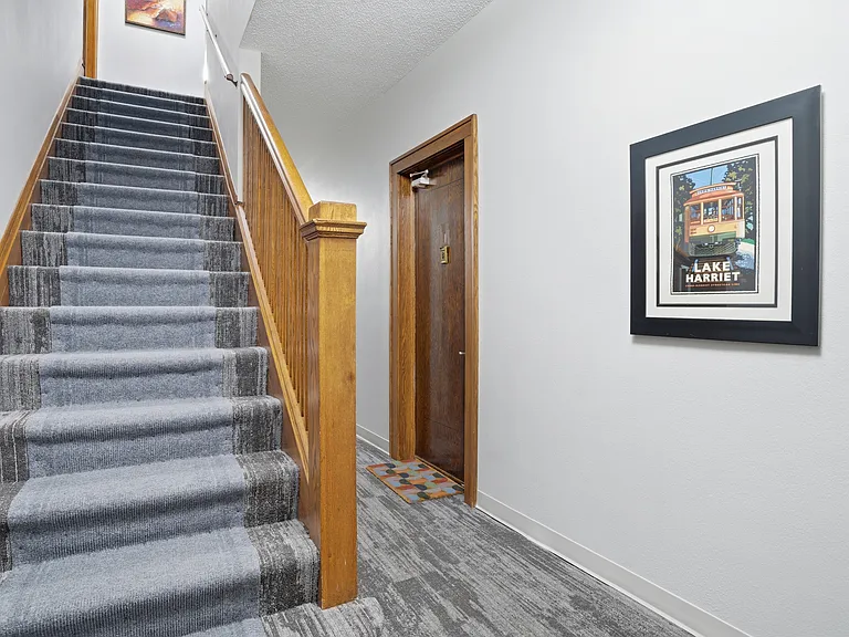 3102 W 44th St #2 — Photo 3